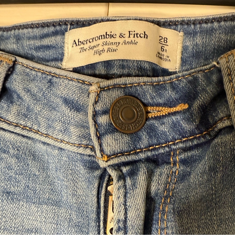 Abercrombie & Fitch Women’s The Super Skinny Ankle High Rise Denim Jeans Size 28 - Picture 4 of 4